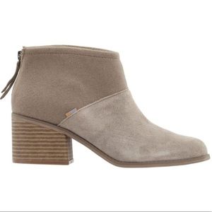 Tom’s Lacy Bootie